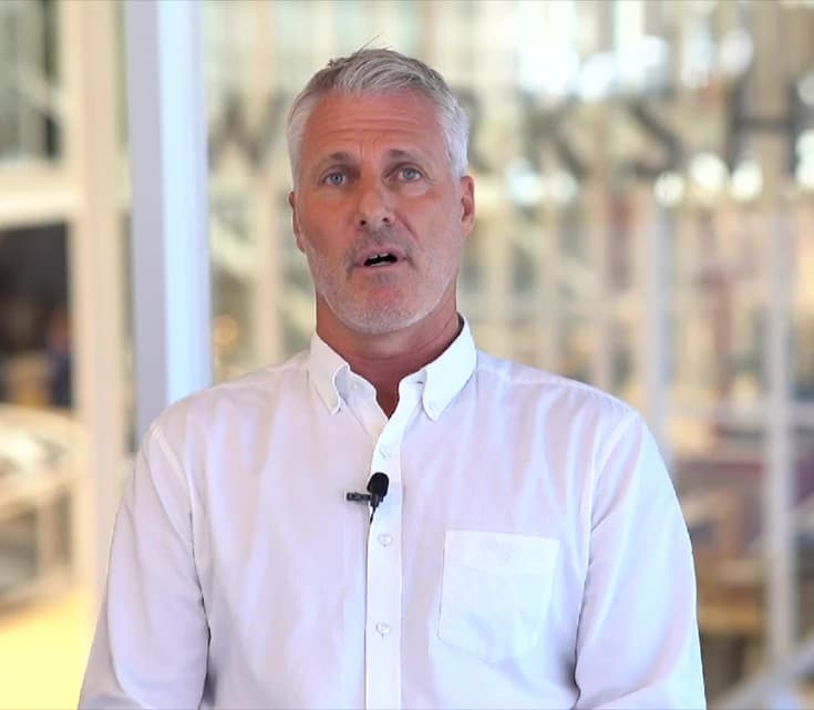 What Benefit Is There To Leverage An Incumbent?