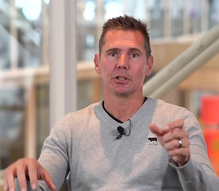 How Can Entrepreneurs Manage Data Challenges  And Ensure Solution Reliability In The  Face Of Testing?