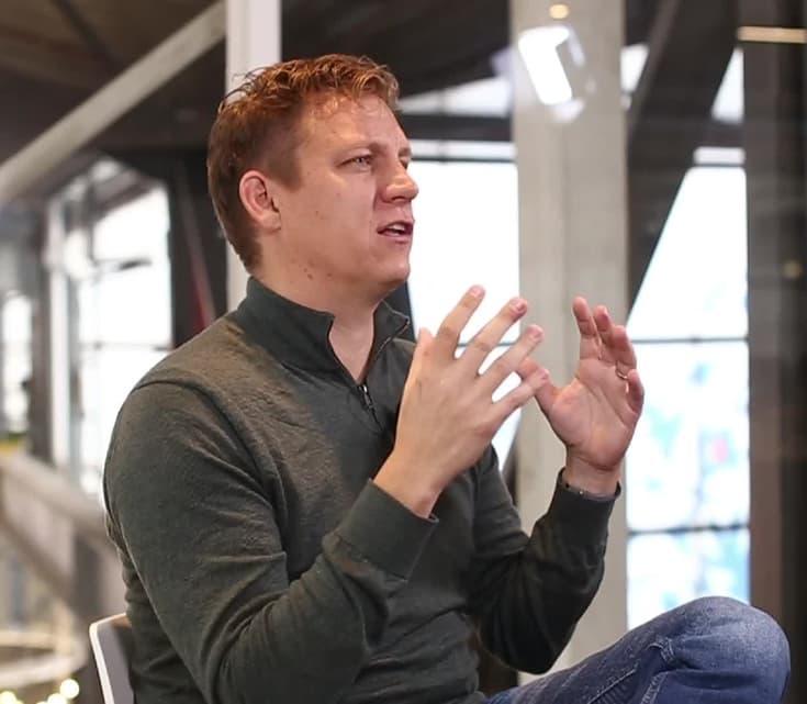 Why Should Entrepreneurs Use Data Insights To Improve Their Delivery Process?