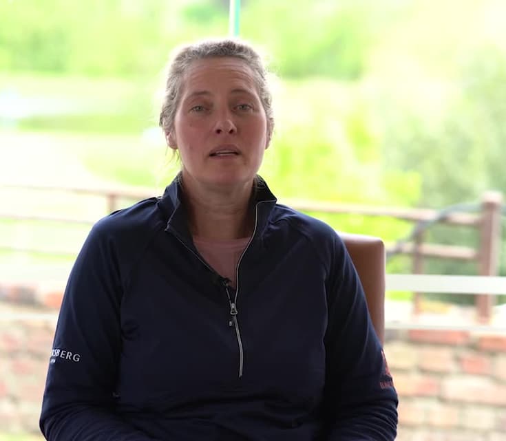 How Does The Winemaking Industry Choose Sustainable Packaging, Factoring Challenges With Plastic Bottles?